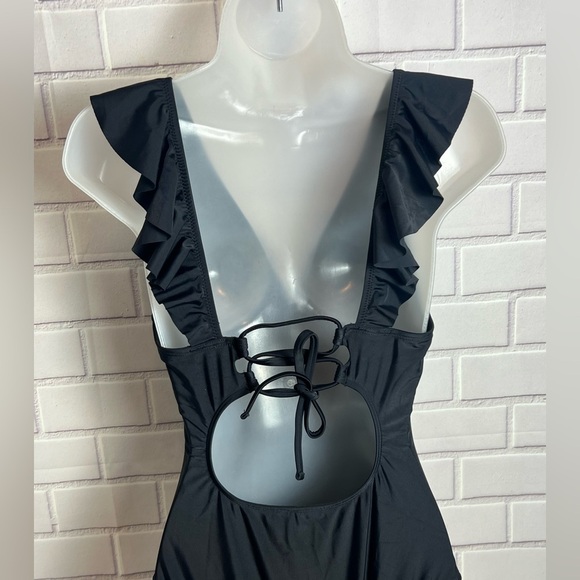 CUPSHE Women's Ruffled One Piece Swimsuit V Neck Lace Up/size M - Picture 7 of 14